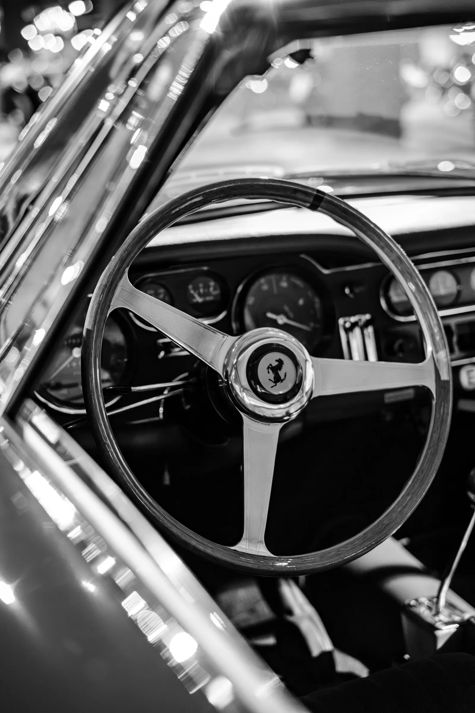 Cavallino in chrome